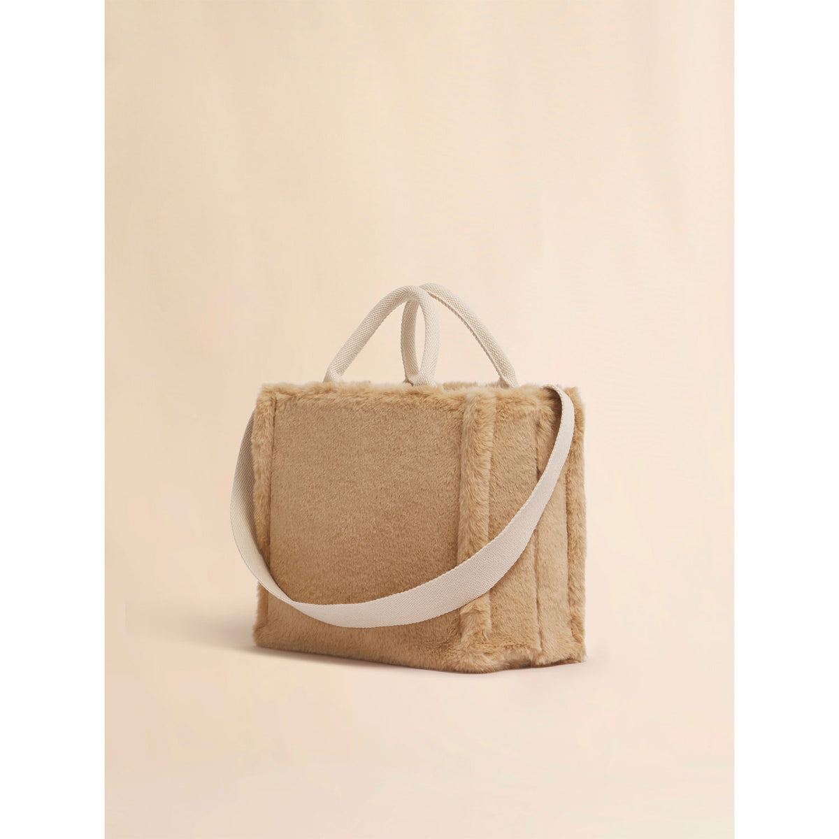 Beige faux fur basket shopper – OBLIGE