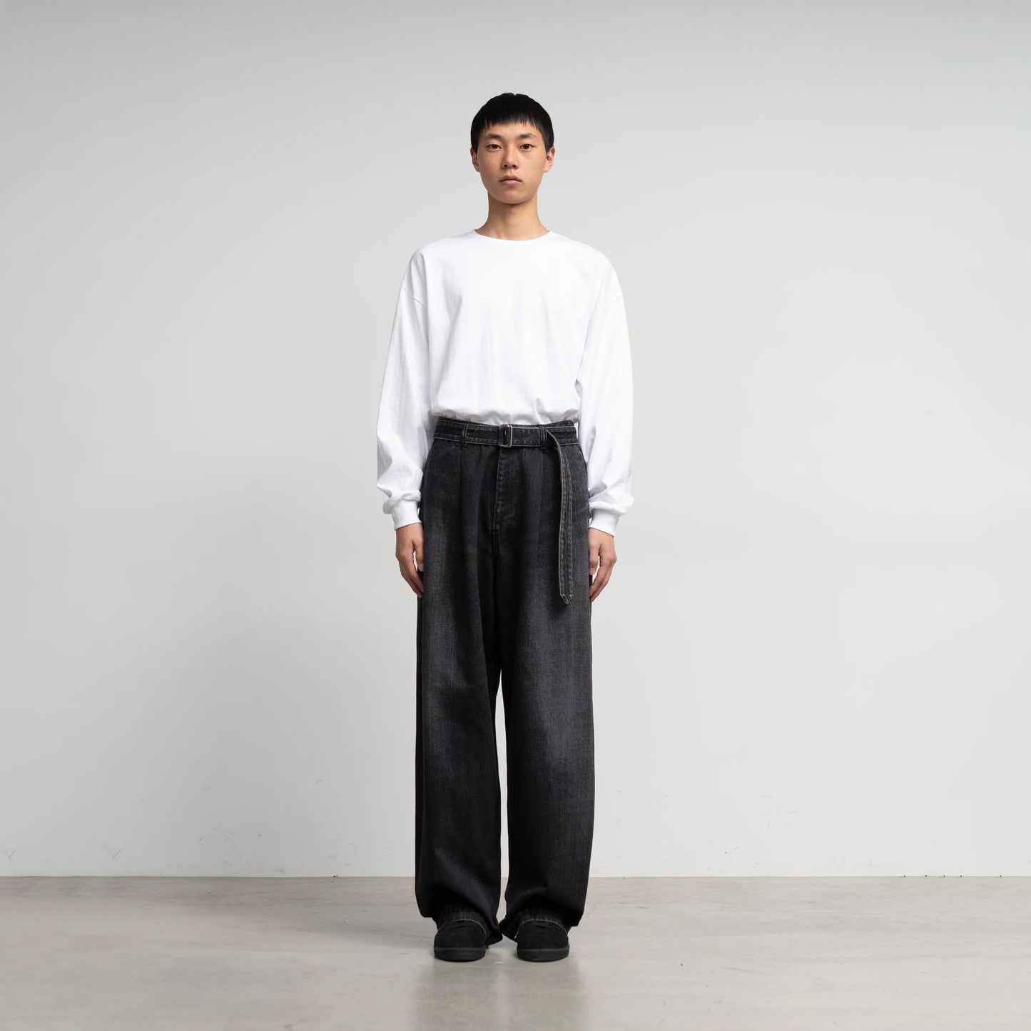 SELVAGE DENIM BELTED PANTS