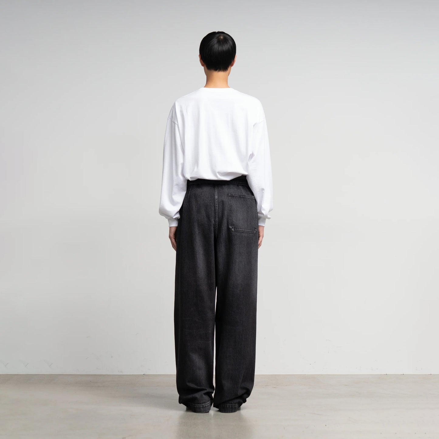 SELVAGE DENIM BELTED PANTS