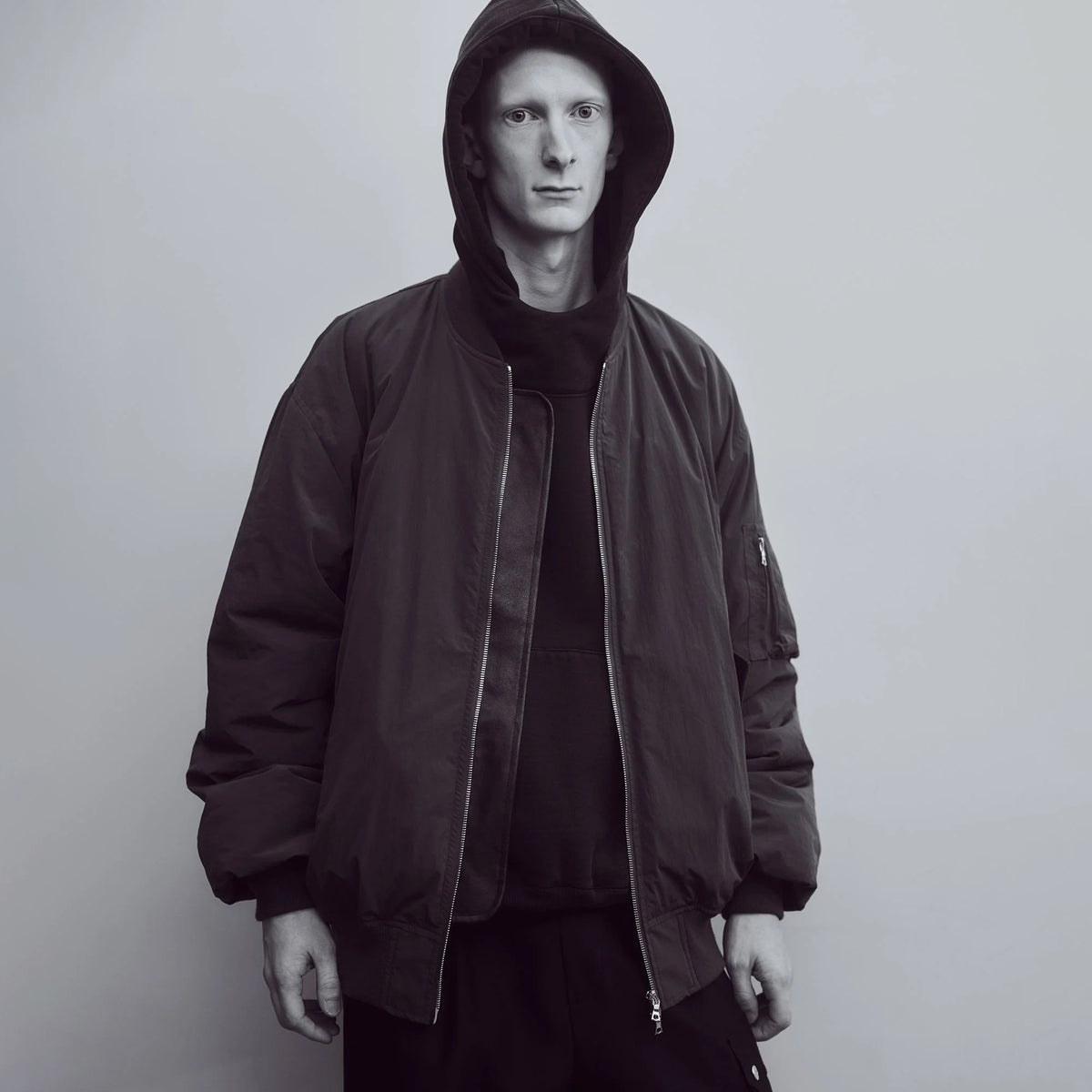 UNTWITED YARN FADE SWEAT HOOD LS – OBLIGE