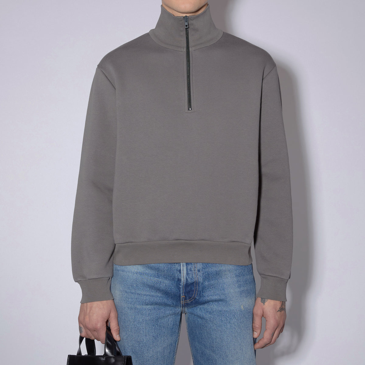 PINK LABEL ZIPPER SWEATER – OBLIGE