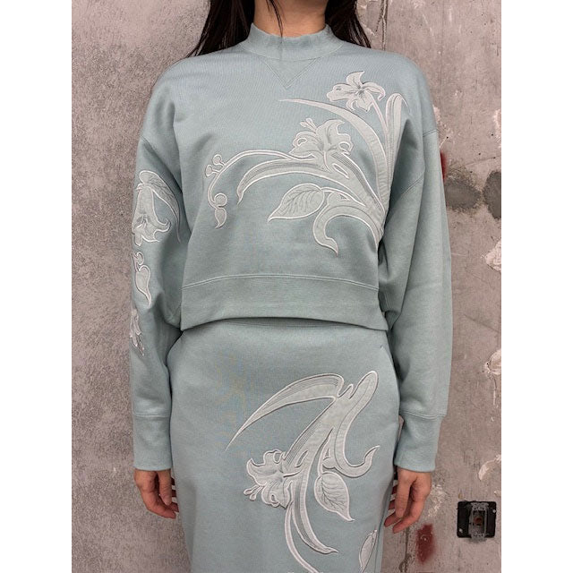 
                  
                    Floral Embroidery Short Sweat Top -BLACK-
                  
                