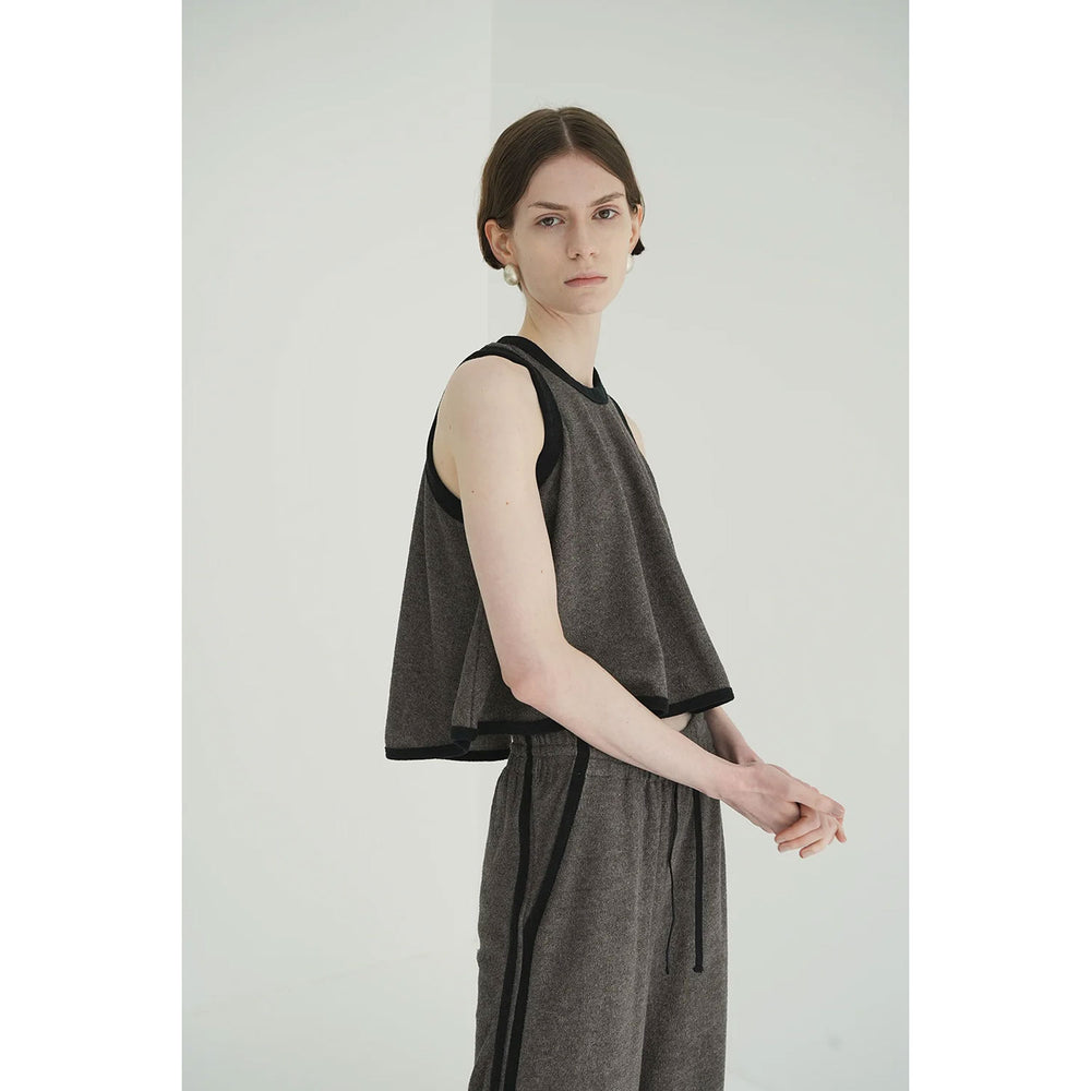 
                  
                    PILE FLARE TANK TOPS -IVORY-
                  
                