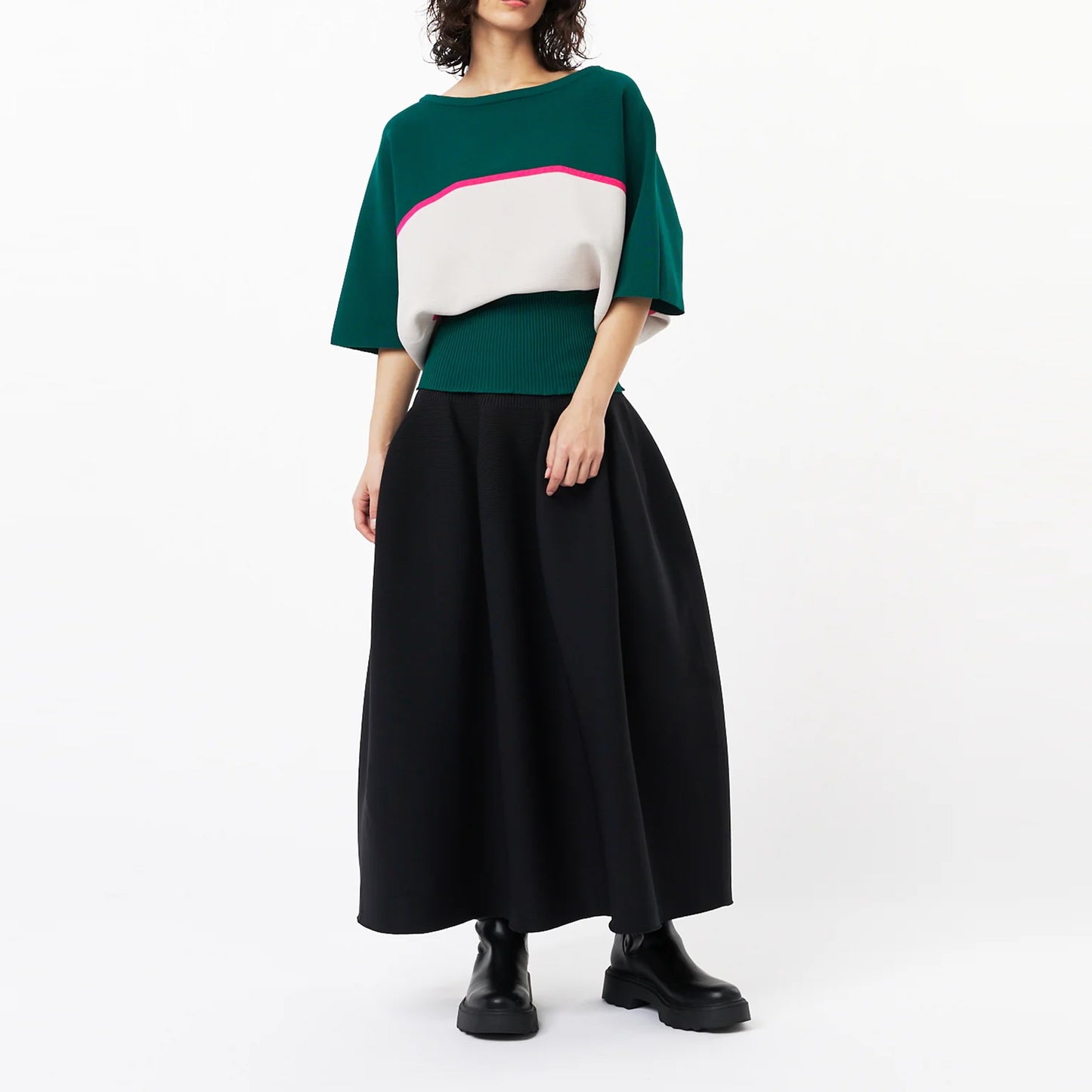 
                  
                    POTTERY SHORT SLEEVE ROUND TOP
                  
                