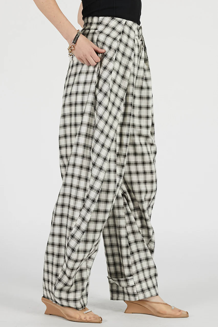 
                  
                    Tuck Form Volume Check Pants
                  
                