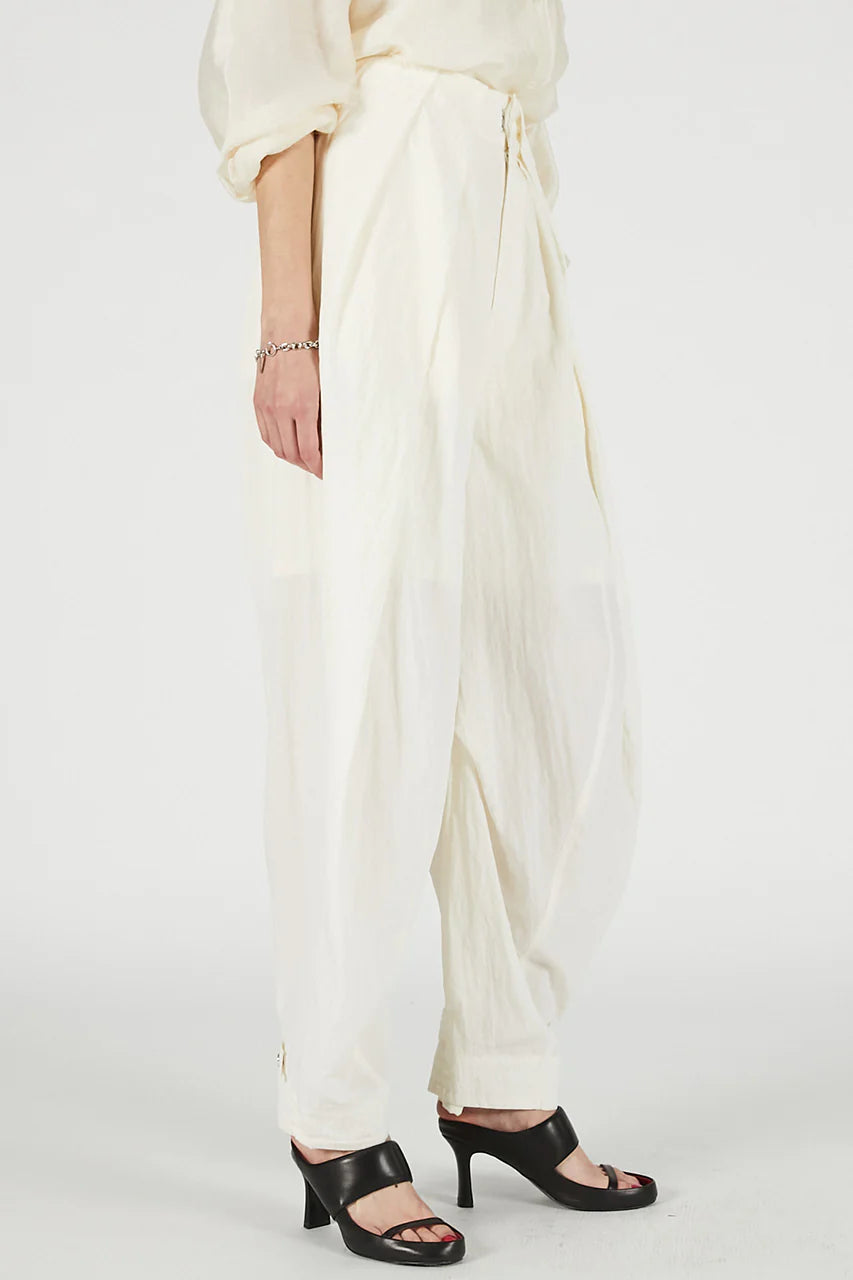 
                  
                    Tuck Form Volume Pants
                  
                