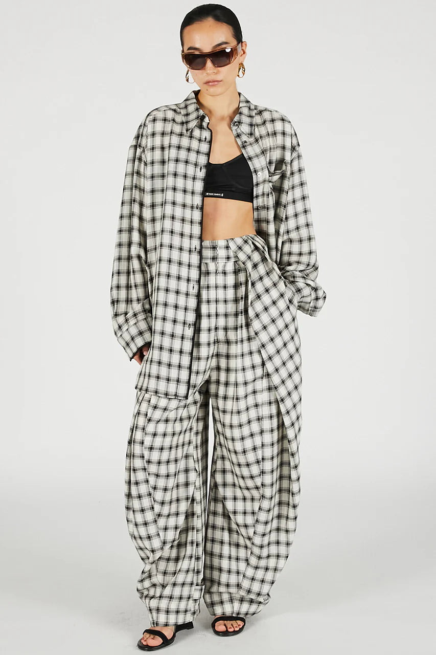 
                  
                    Tuck Form Volume Check Pants
                  
                