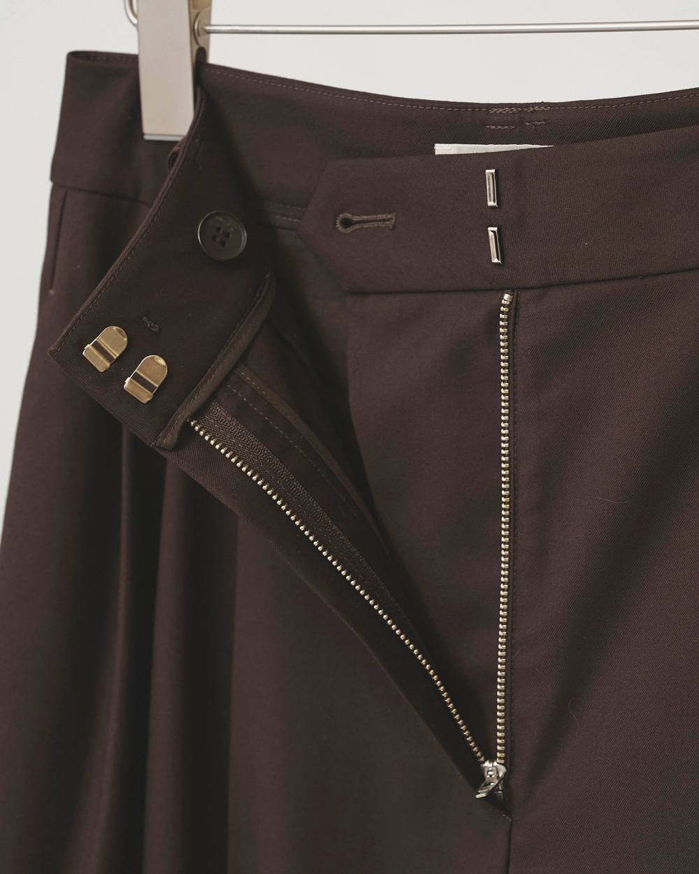 
                  
                    Lightweight Tuck Trousers
                  
                
