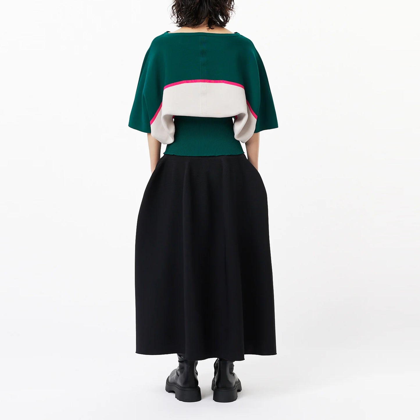 
                  
                    POTTERY SHORT SLEEVE ROUND TOP
                  
                