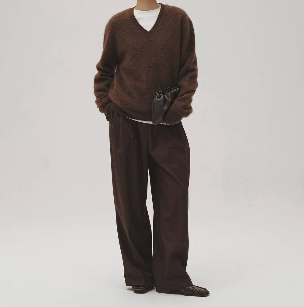
                  
                    Lightweight Tuck Trousers
                  
                