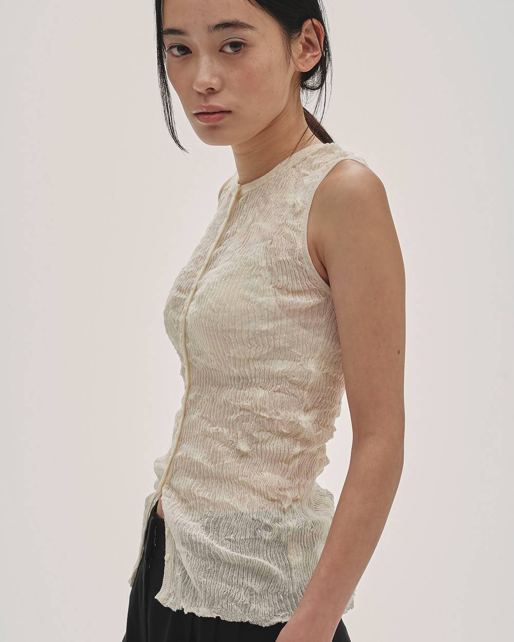 
                  
                    2way Sheer Knitvest
                  
                