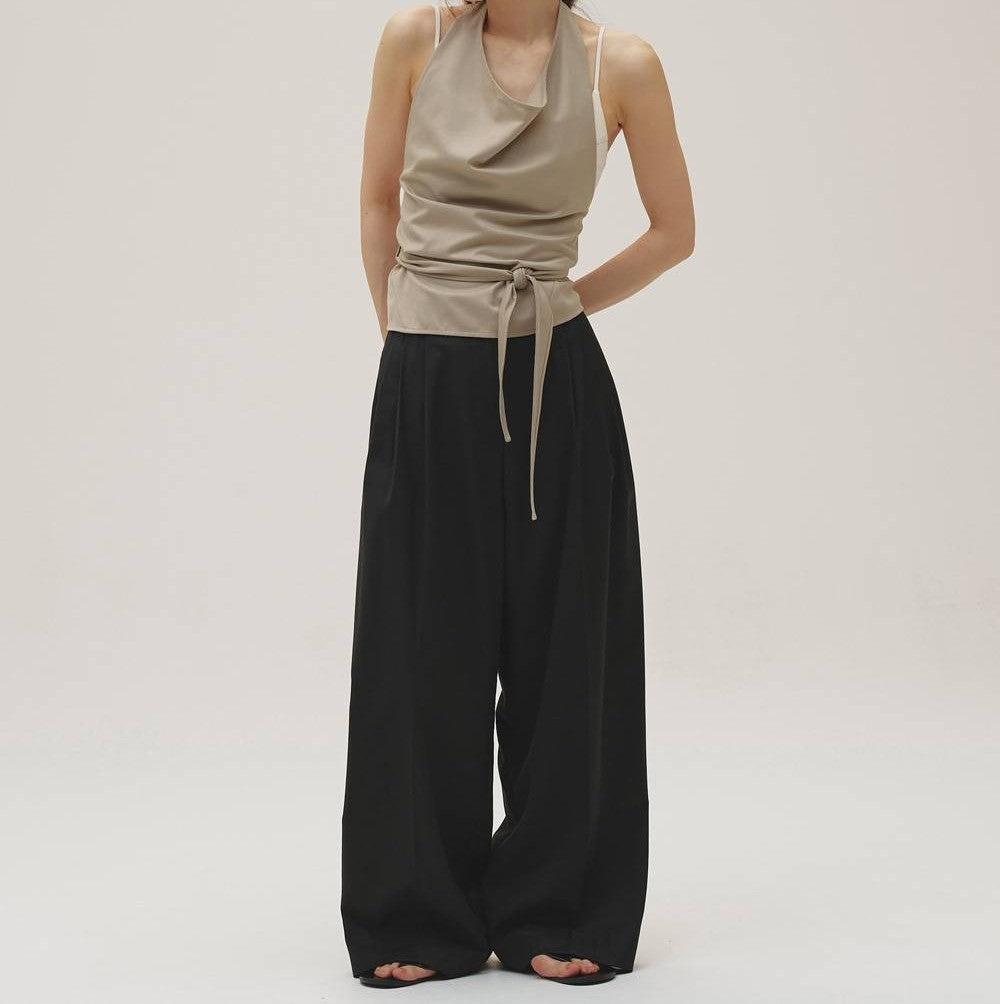 Lightweight Tuck Trousers – OBLIGE
