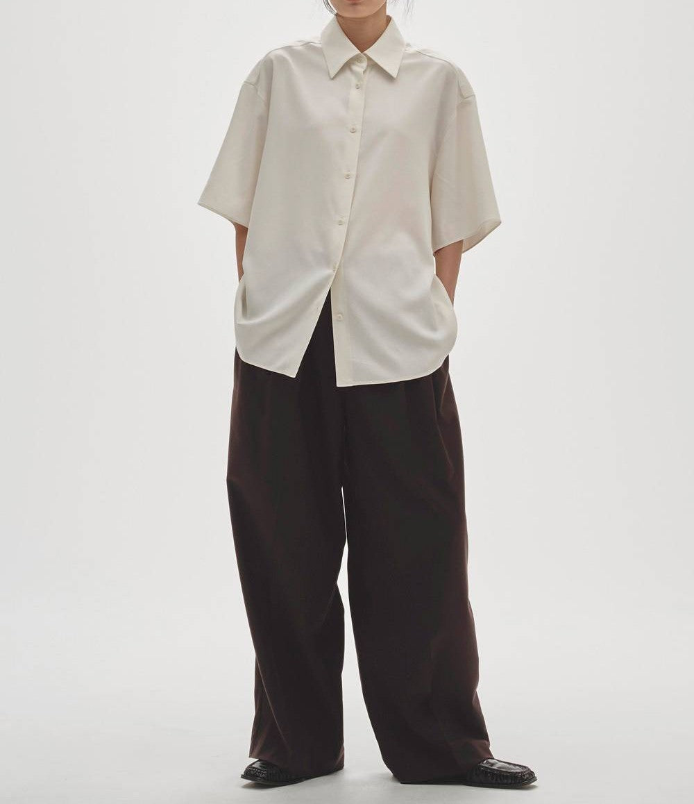 
                  
                    Lightweight Tuck Trousers
                  
                