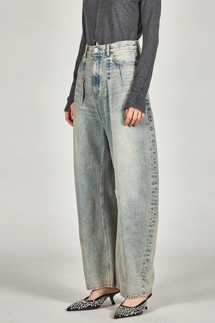 
                  
                    High-waisted Curved Denim
                  
                