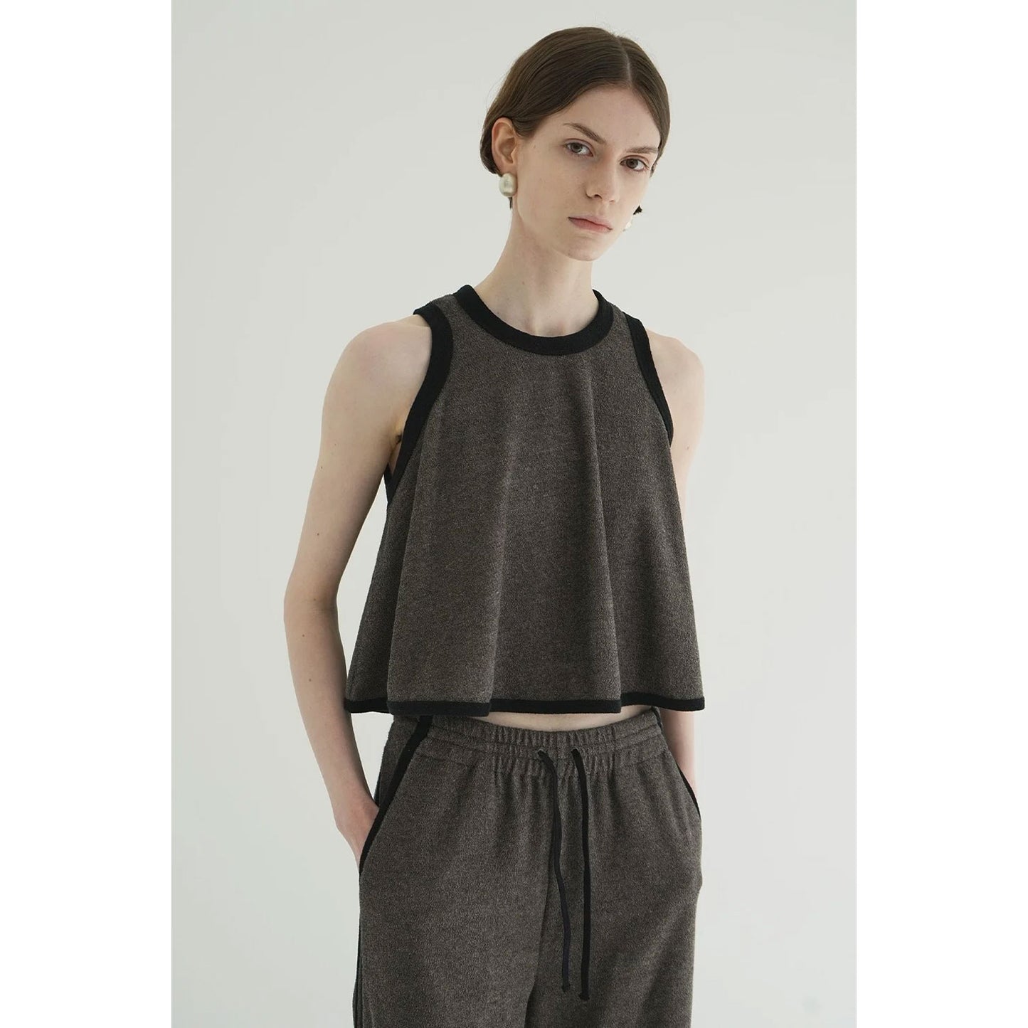 
                  
                    PILE FLARE TANK TOPS -IVORY-
                  
                