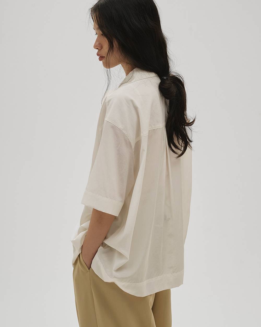 
                  
                    Silky Halfsleeve Shirts
                  
                