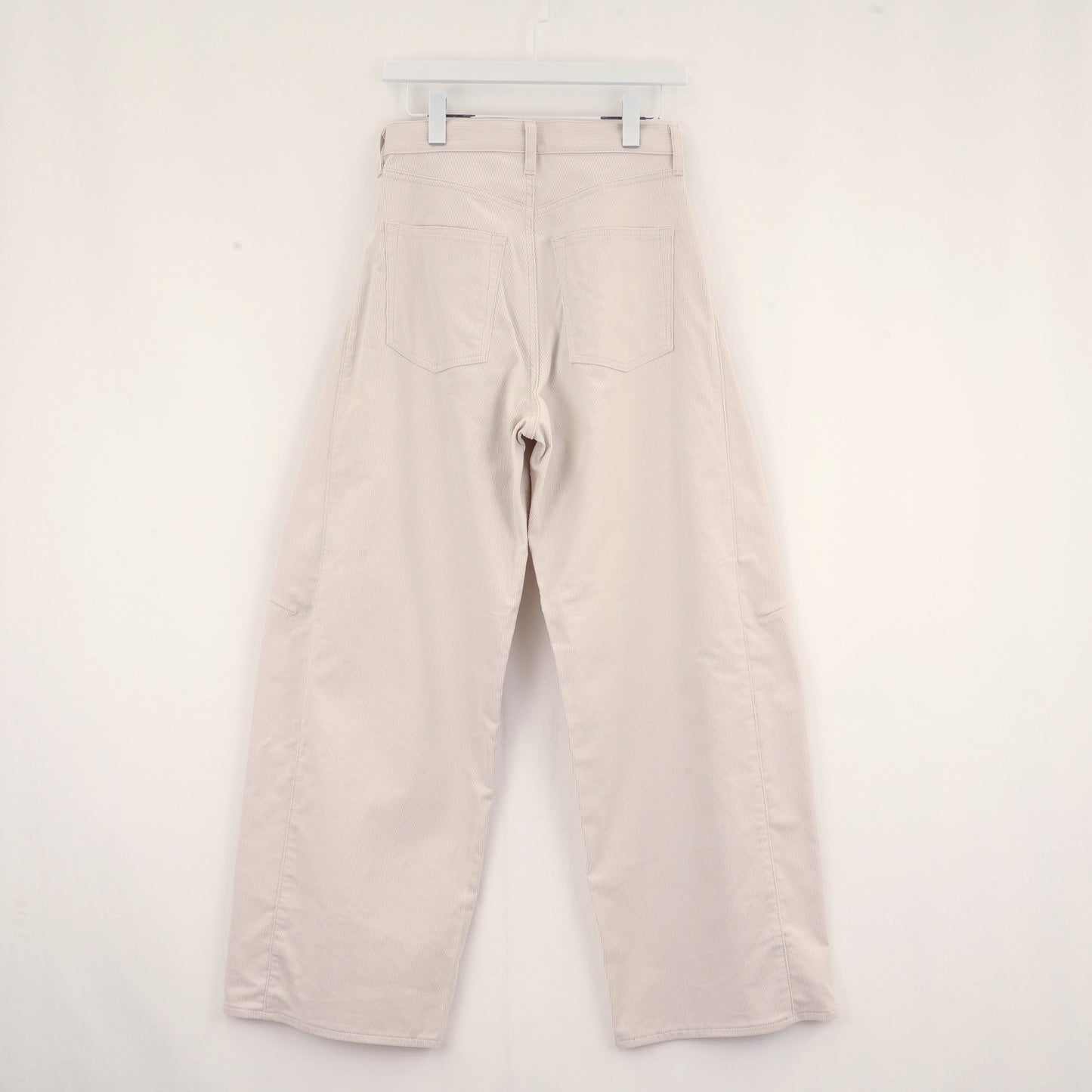 
                  
                    CORDUROY BARREL LEG JEANS
                  
                
