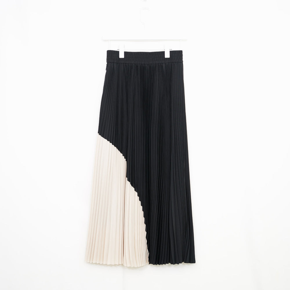 TAFFETA PLEATED PANELED SKIRT – OBLIGE