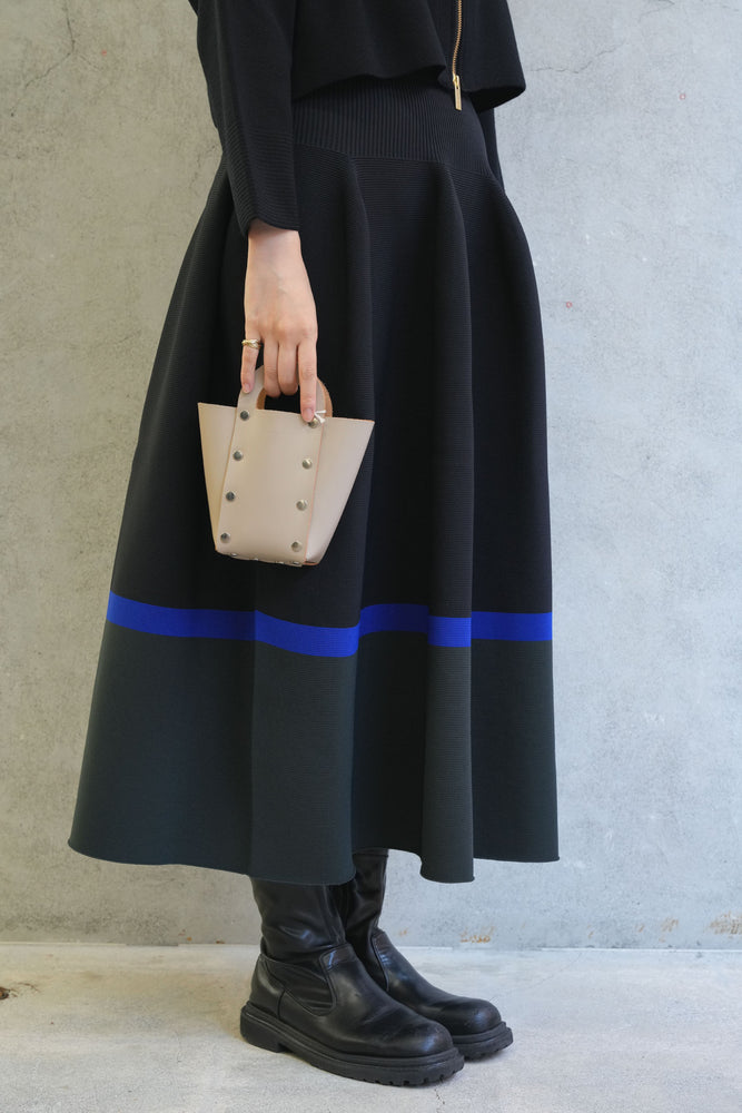 
                  
                    assemble daikei hand bag S BEIGE
                  
                