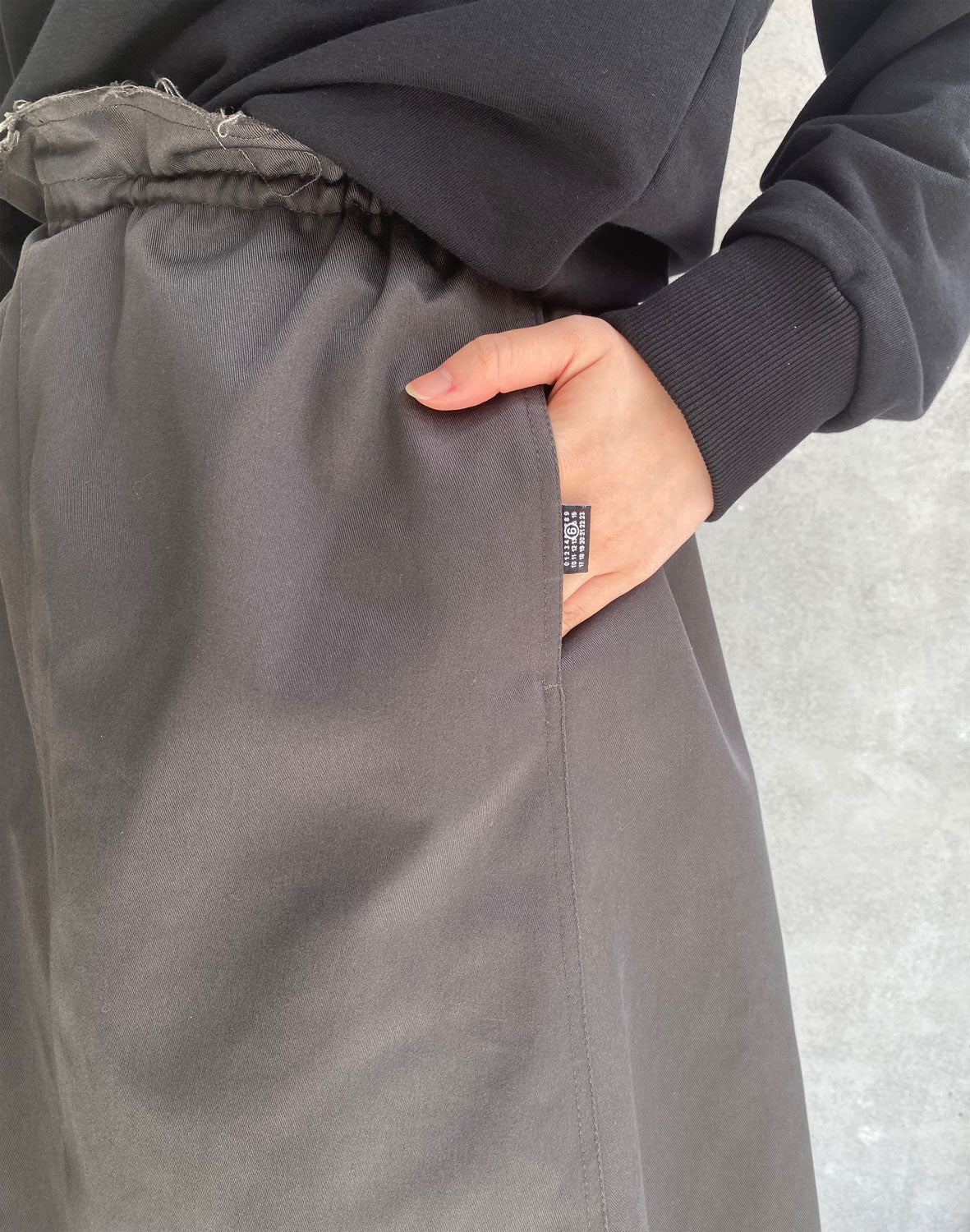 
                  
                    West Easy Skirt-Gray-
                  
                