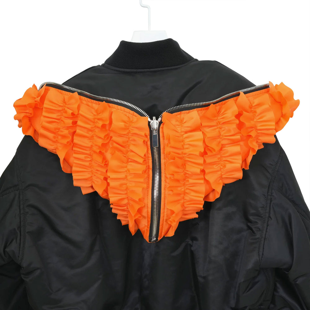 
                  
                    リバーシブルフーディボンバーJK-BLACK-
                  
                