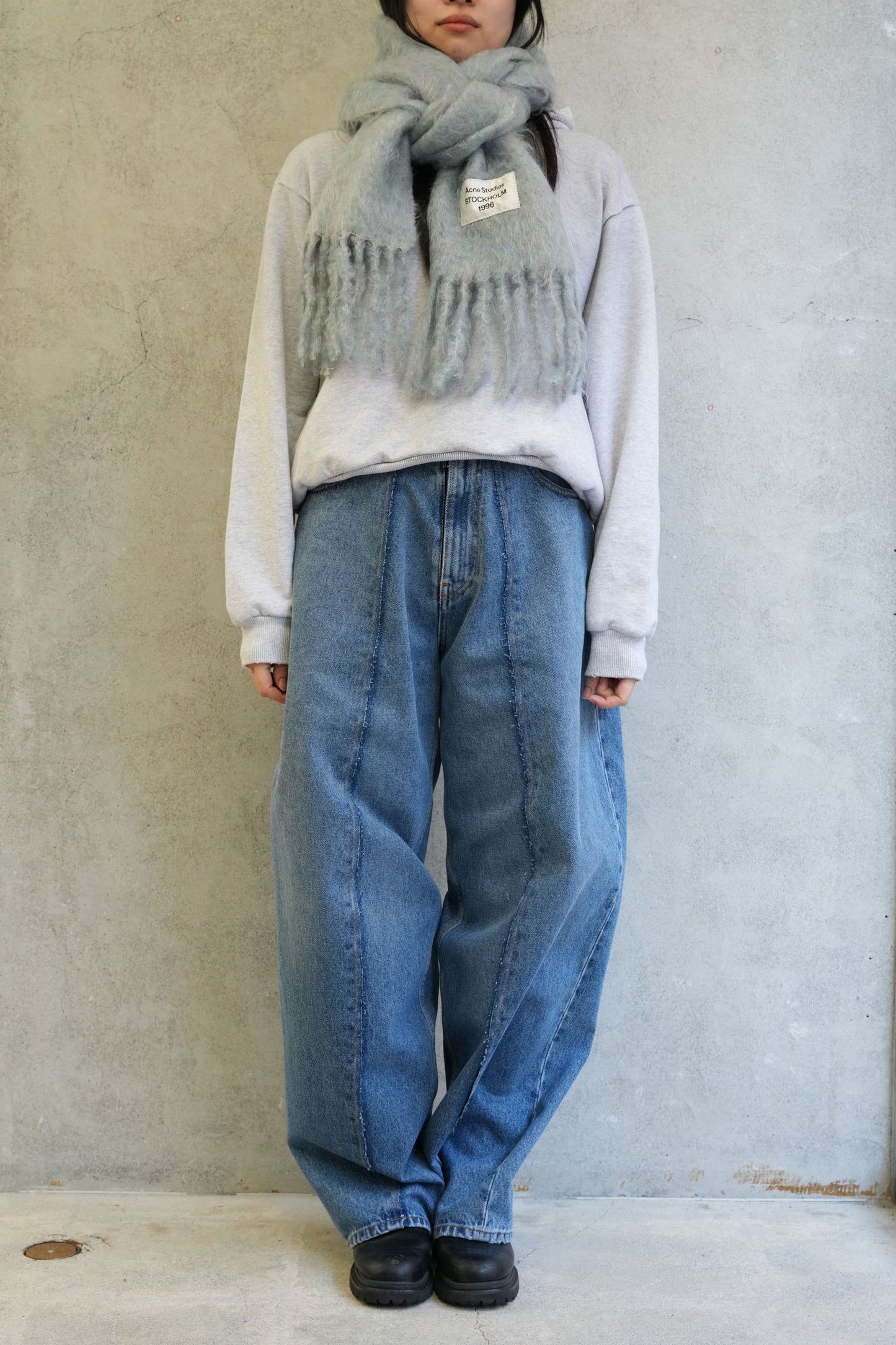 
                  
                    Logo wool scarf -Light Blue Melange-
                  
                