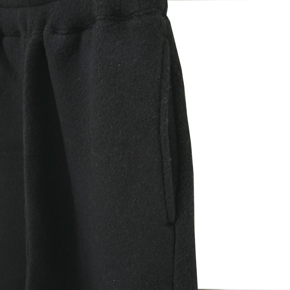 
                  
                    CROPPED BUGGY SWEAT PANTS -BLACK-
                  
                