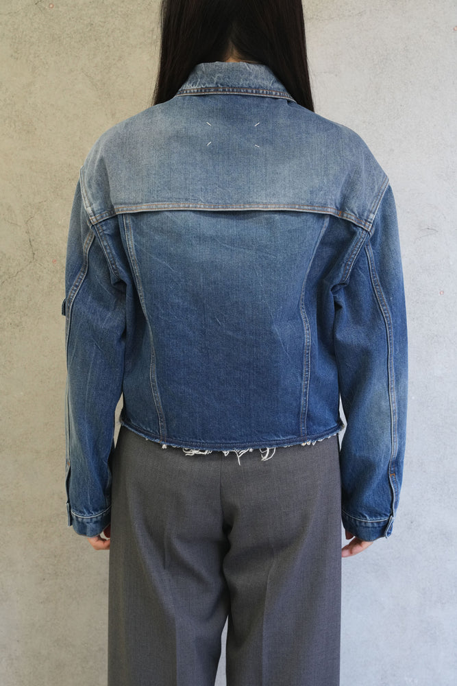 
                  
                    Unisex denim jacket
                  
                