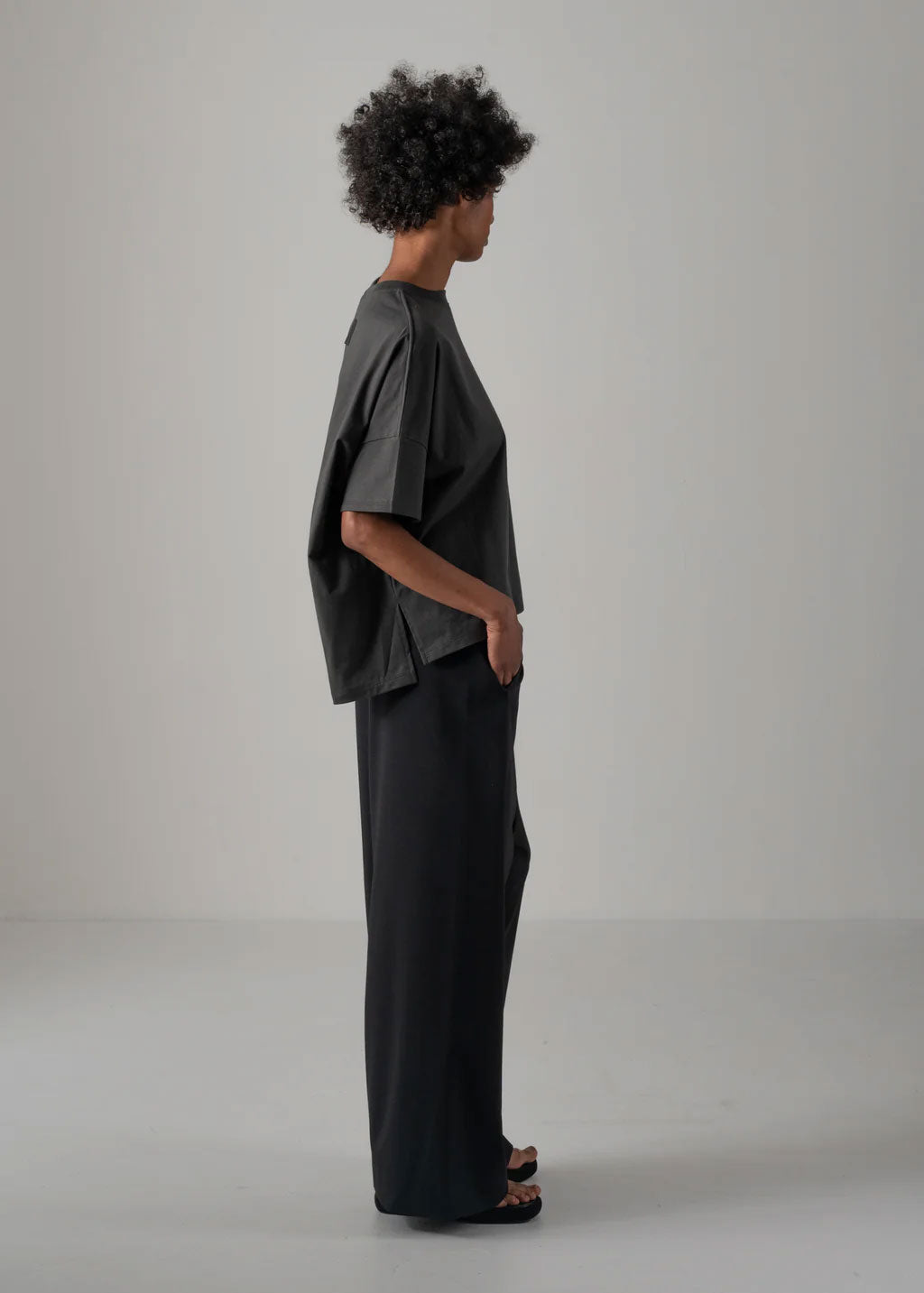 
                  
                    NOA T SHIRT -CHARCOAL-
                  
                
