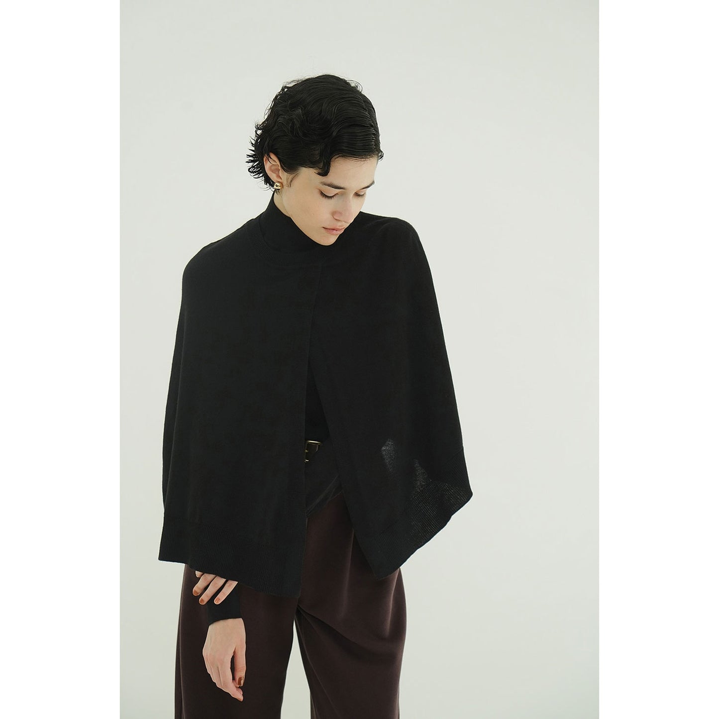 
                  
                    CAPE SET KNIT TOPS -BLACK-
                  
                