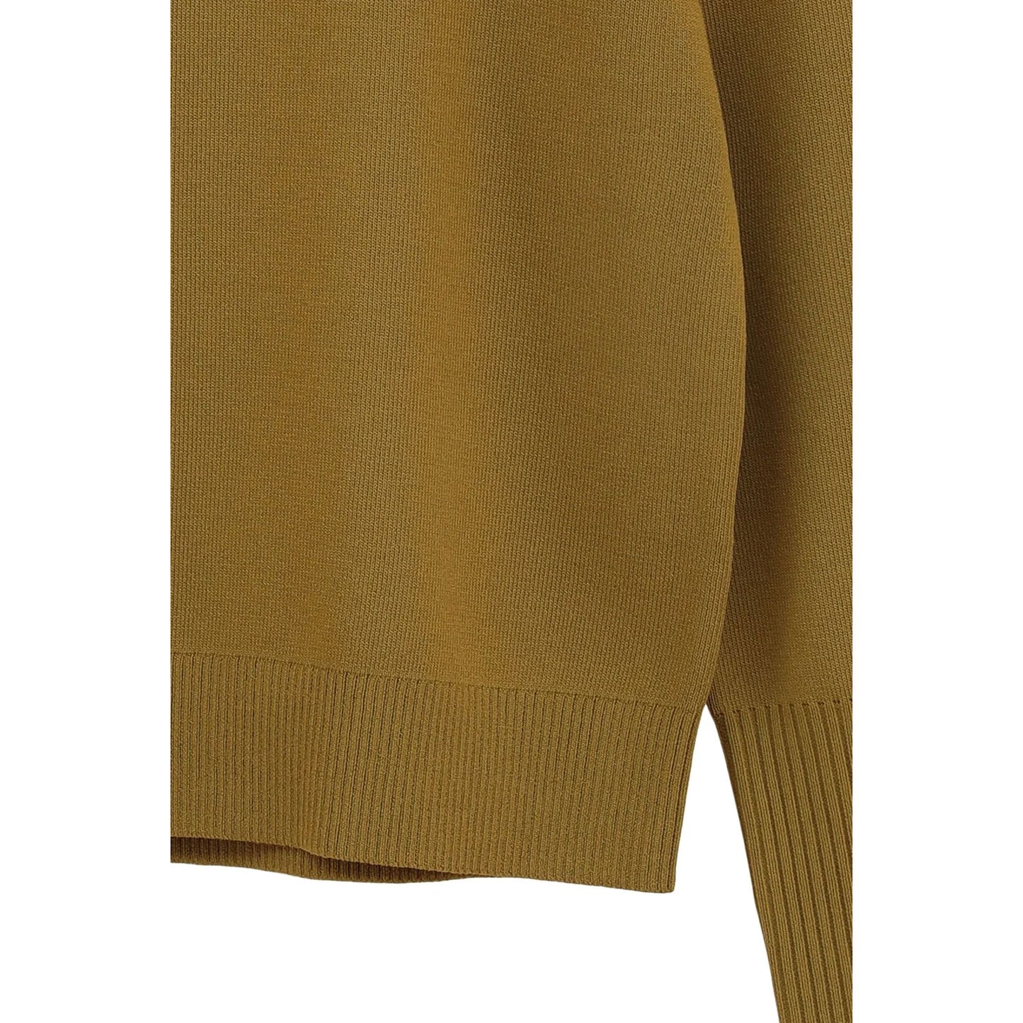
                  
                    BASIC COMPACT KNIT TOPS -BEIGE-
                  
                