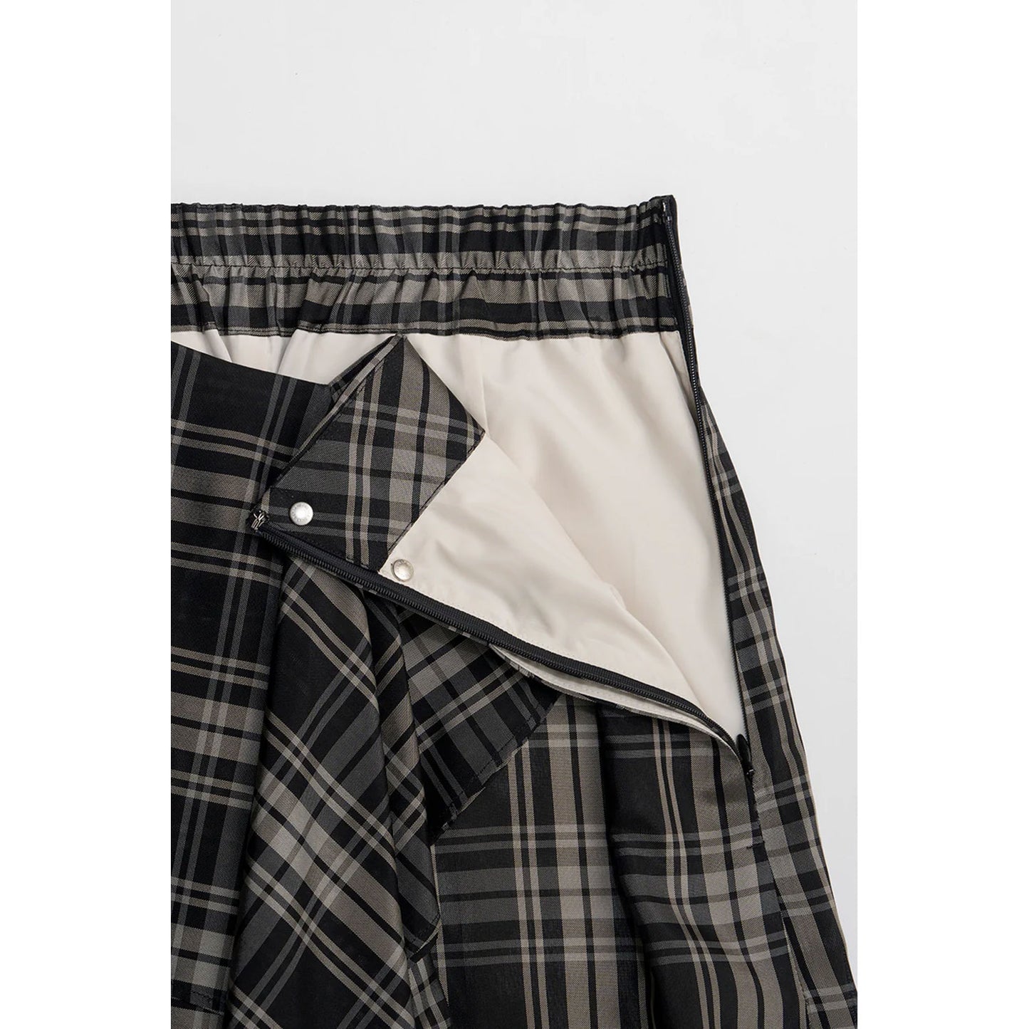 
                  
                    Wave Drape Pants -BEIGE-
                  
                