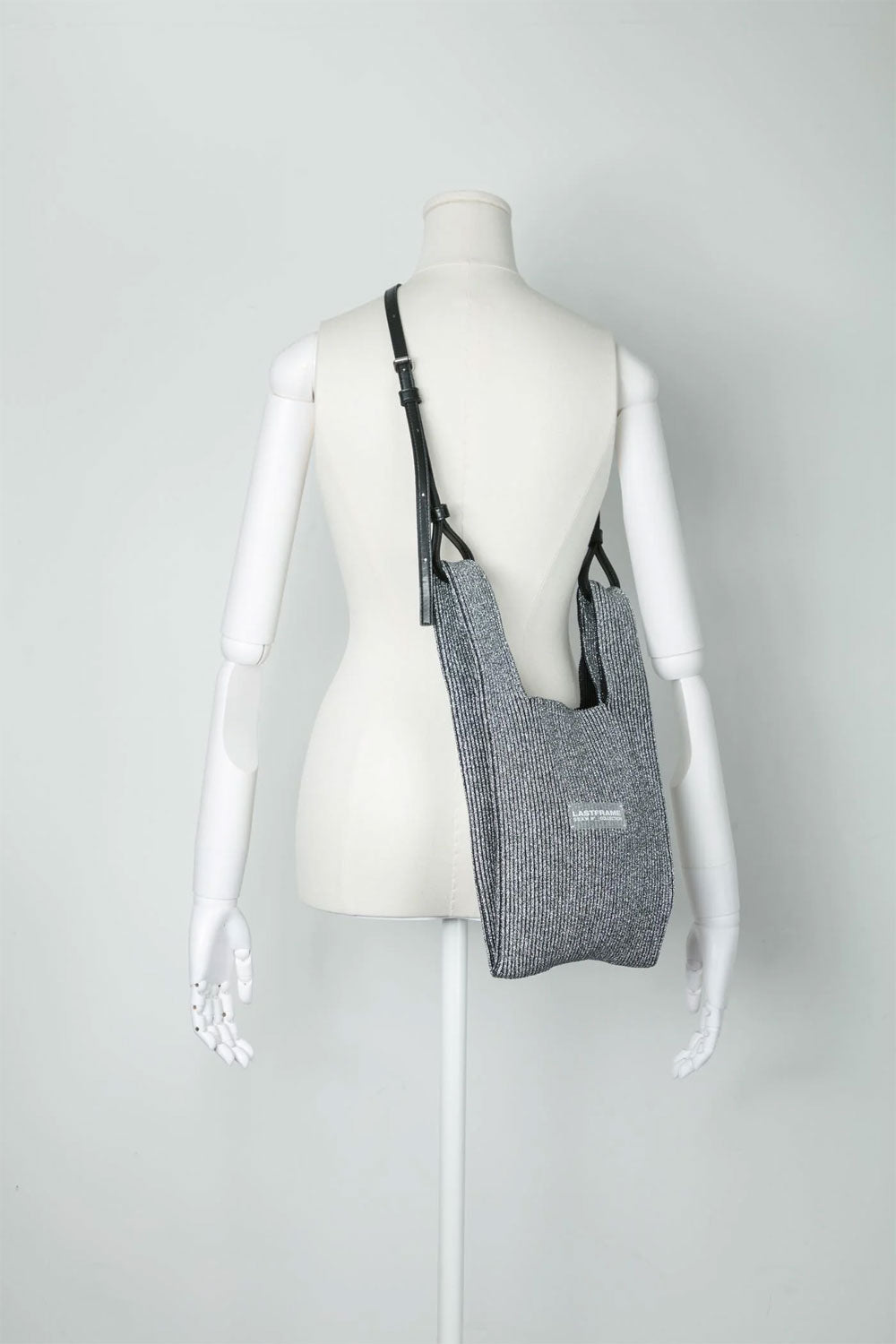 
                  
                    MARCKET BAG SMALL
                  
                