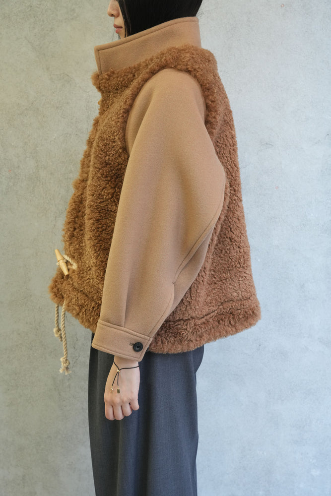 
                  
                    DOUBLE FACE FAUX SHEARLING DUFFLE JACKET-CREAM-
                  
                