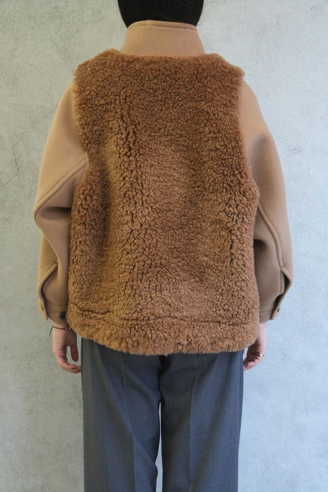 
                  
                    DOUBLE FACE FAUX SHEARLING DUFFLE JACKET-CREAM-
                  
                