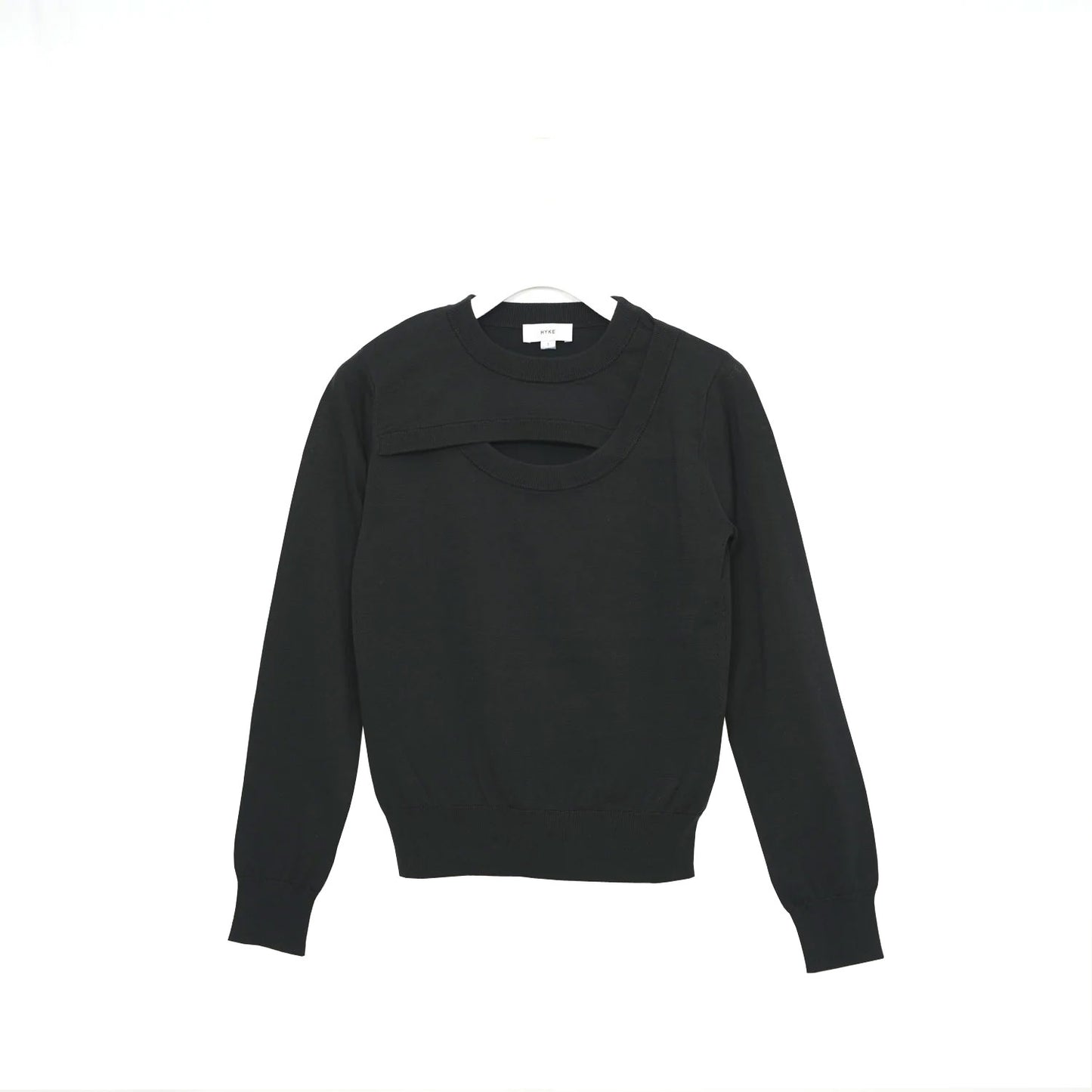 
                  
                    CREW NECK SWEATER -LIGHT PURPLE-
                  
                