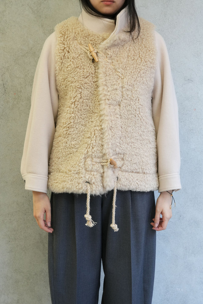 
                  
                    DOUBLE FACE FAUX SHEARLING DUFFLE JACKET-CREAM-
                  
                