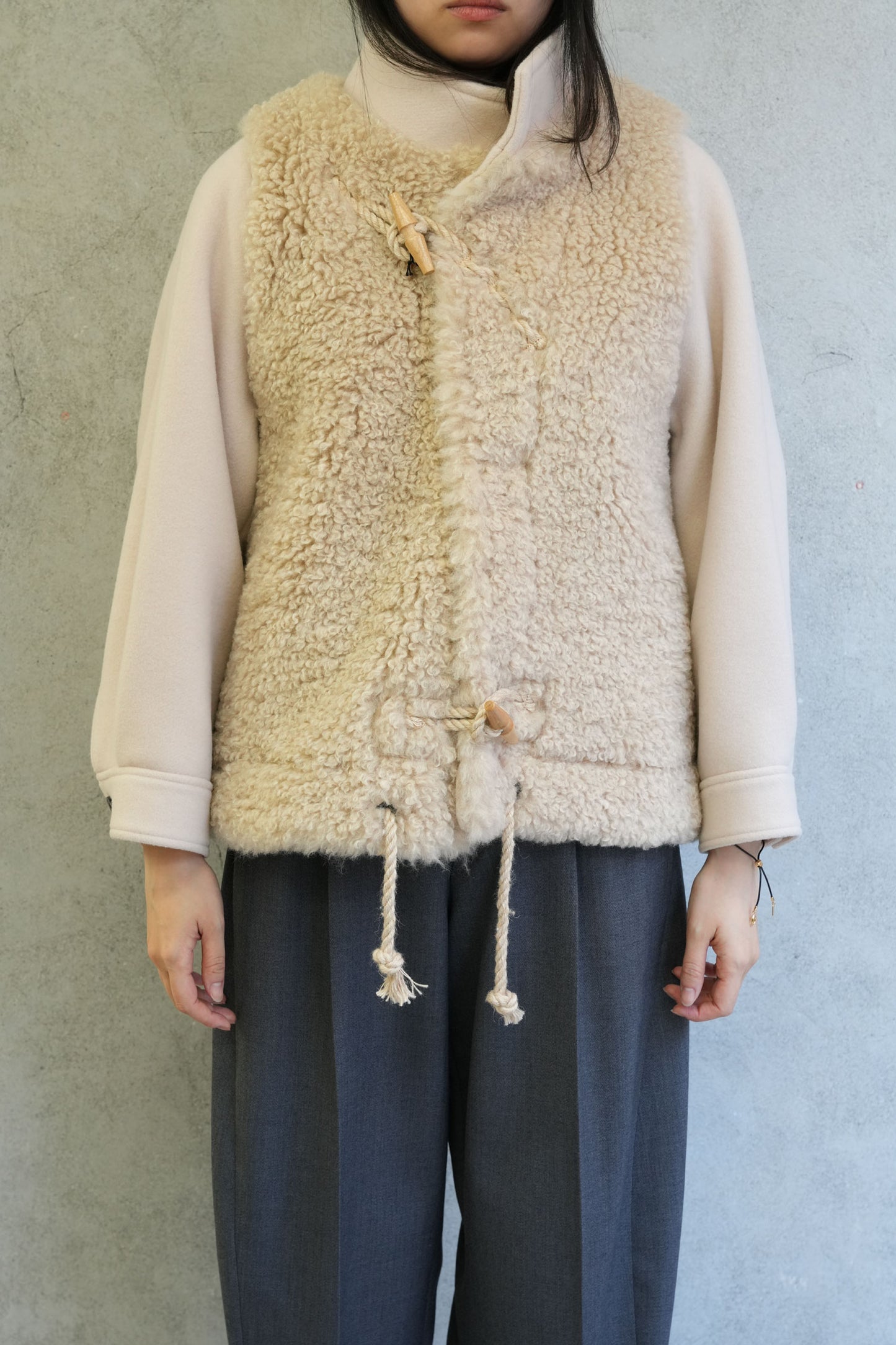 
                  
                    DOUBLE FACE FAUX SHEARLING DUFFLE JACKET-CREAM-
                  
                