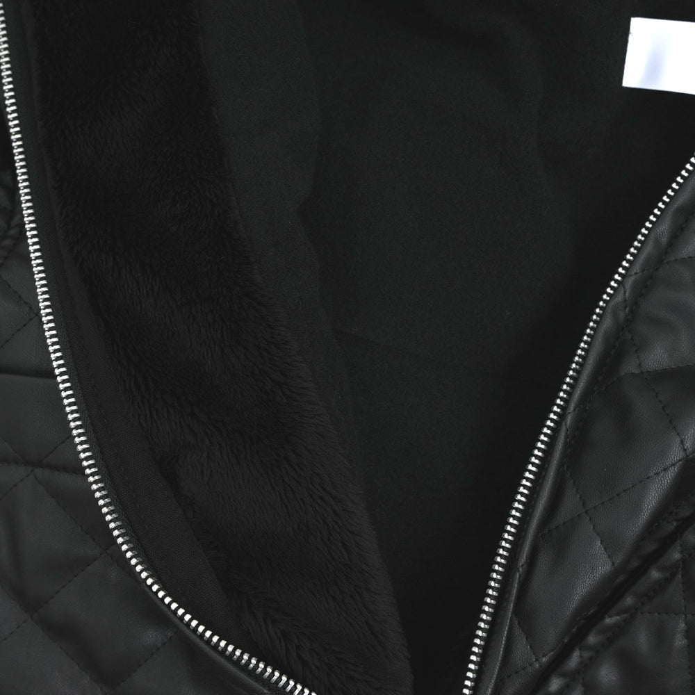 
                  
                    フェイクレザーキルディングBZ -BLACK-
                  
                