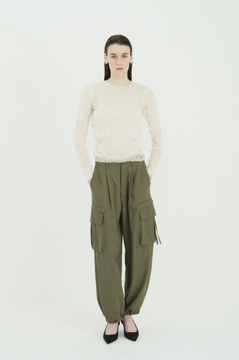 
                  
                    LOW WAIST POCKET CARGO PANTS
                  
                