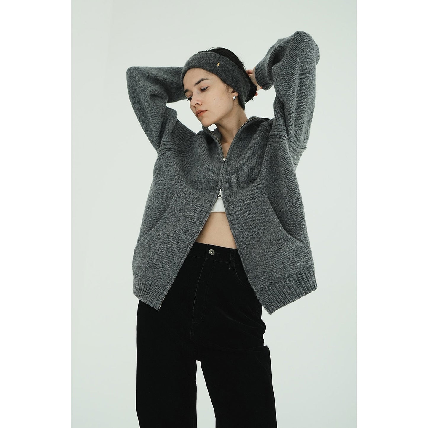 
                  
                    POCKET ZIP KNIT TOPS-GRAY-
                  
                