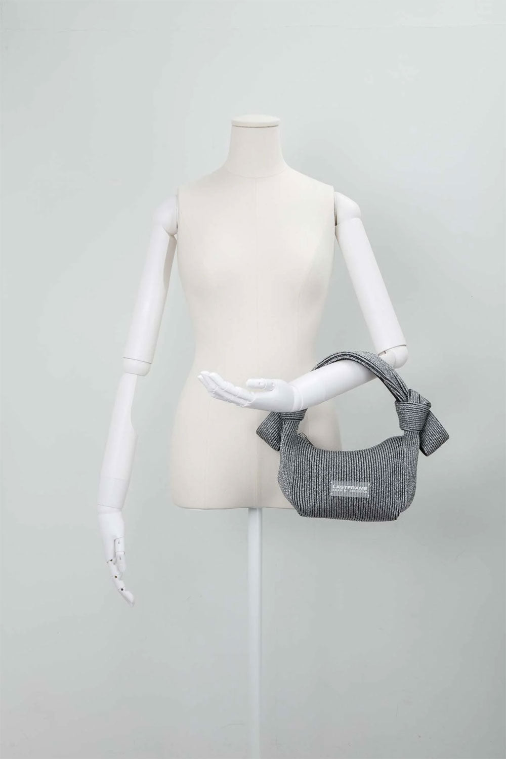 
                  
                    KYOTO METALLIC OBI BAG -DARK SILVER×BLACK-
                  
                