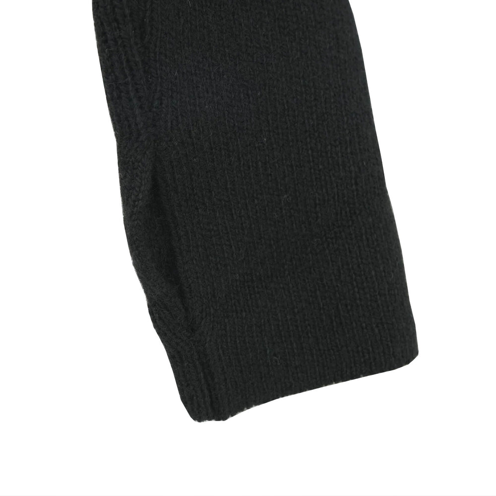 
                  
                    CROPPED SWEATER -BLACK-
                  
                