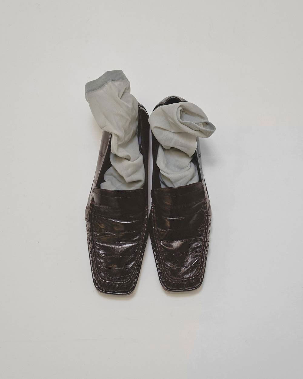 
                  
                    Squaretoe Gather Loafers -DARK BROWN-
                  
                