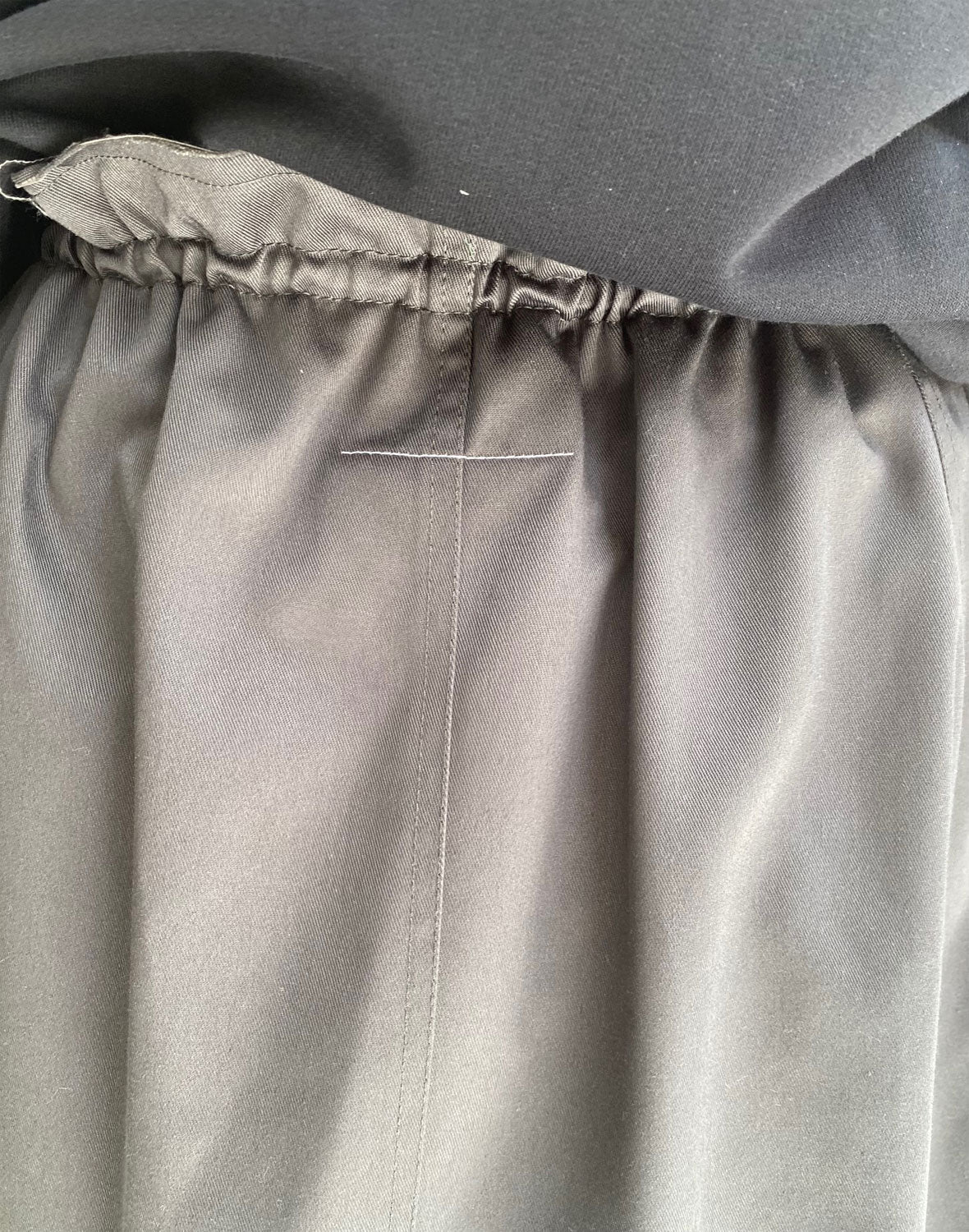 
                  
                    West Easy Skirt-Gray-
                  
                