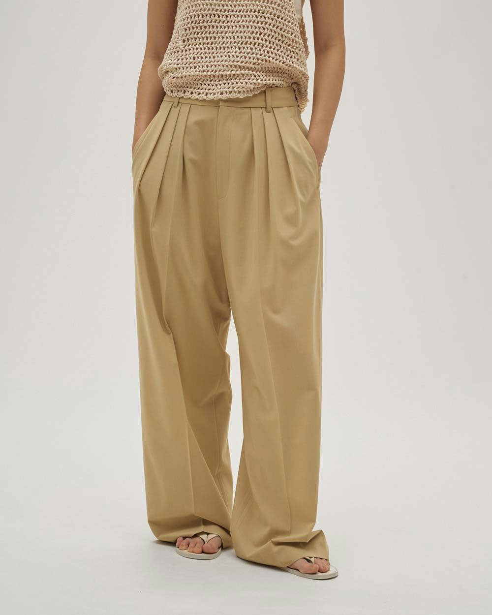 
                  
                    Dry Touch Tuck Trousers -BLACK-
                  
                