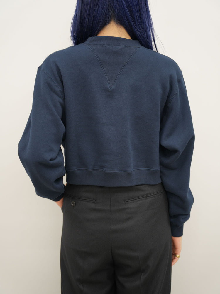 
                  
                    CROPPED SWEAT SHIRT
                  
                