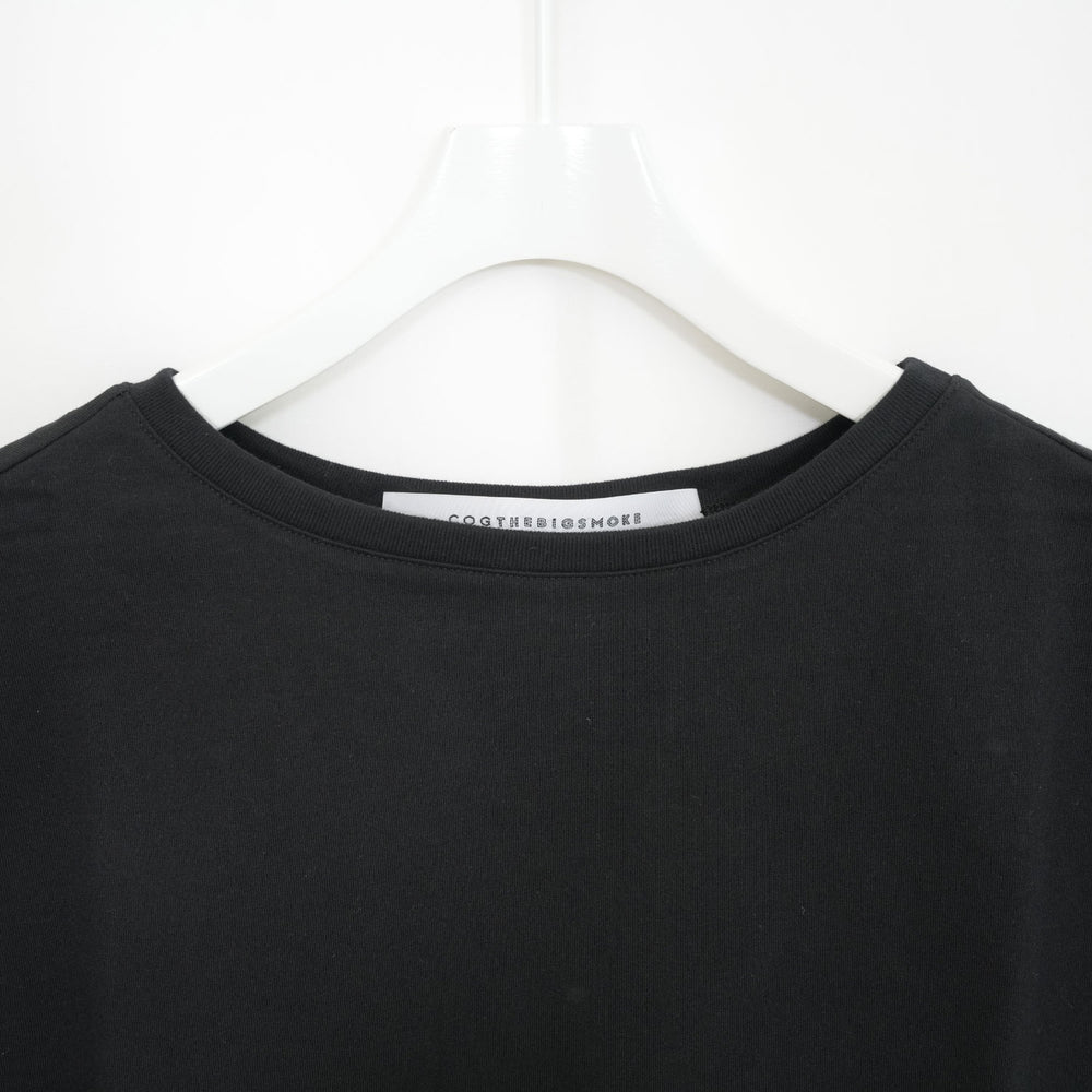 
                  
                    LISA FRENCH SLEEVE TOP -WHITE-
                  
                