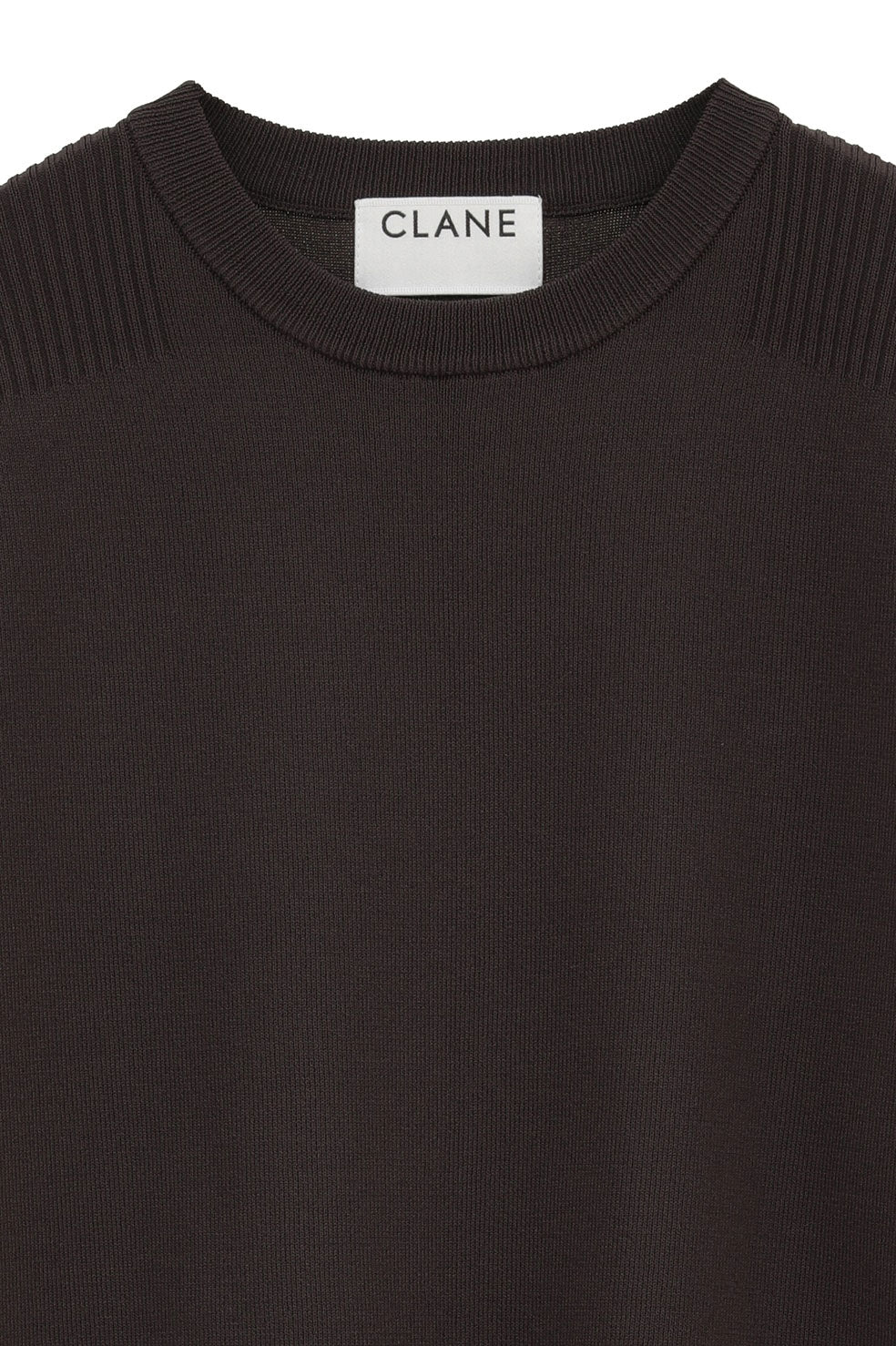 
                  
                    BASIC COMPACT KNIT TOPS
                  
                