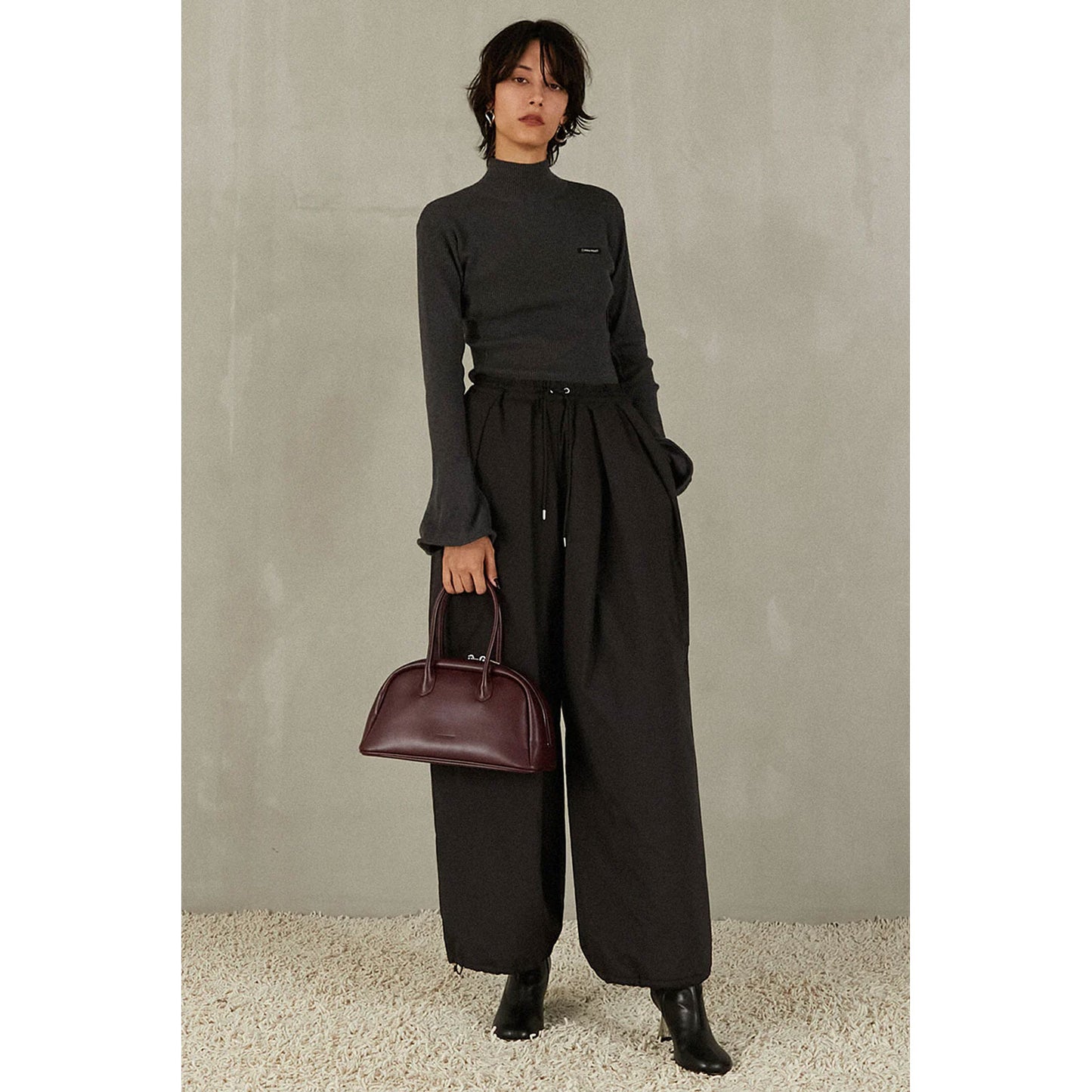 
                  
                    Puffer Easy Pants-BLACK-
                  
                